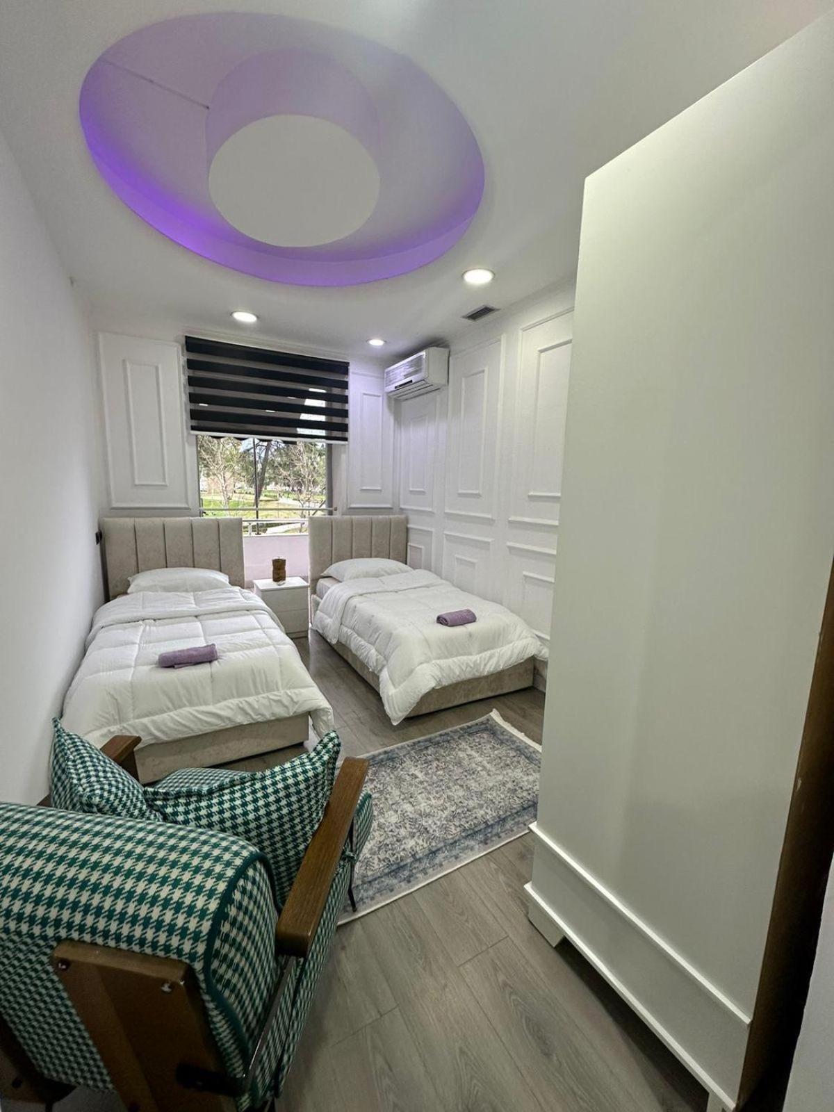 Park View Central Apartment Tirana Buitenkant foto