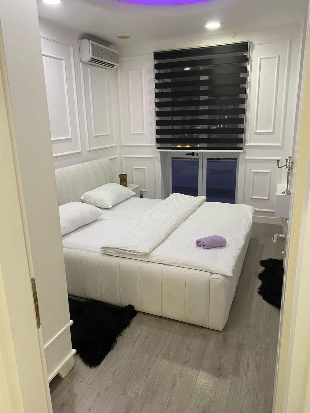 Park View Central Apartment Tirana Buitenkant foto